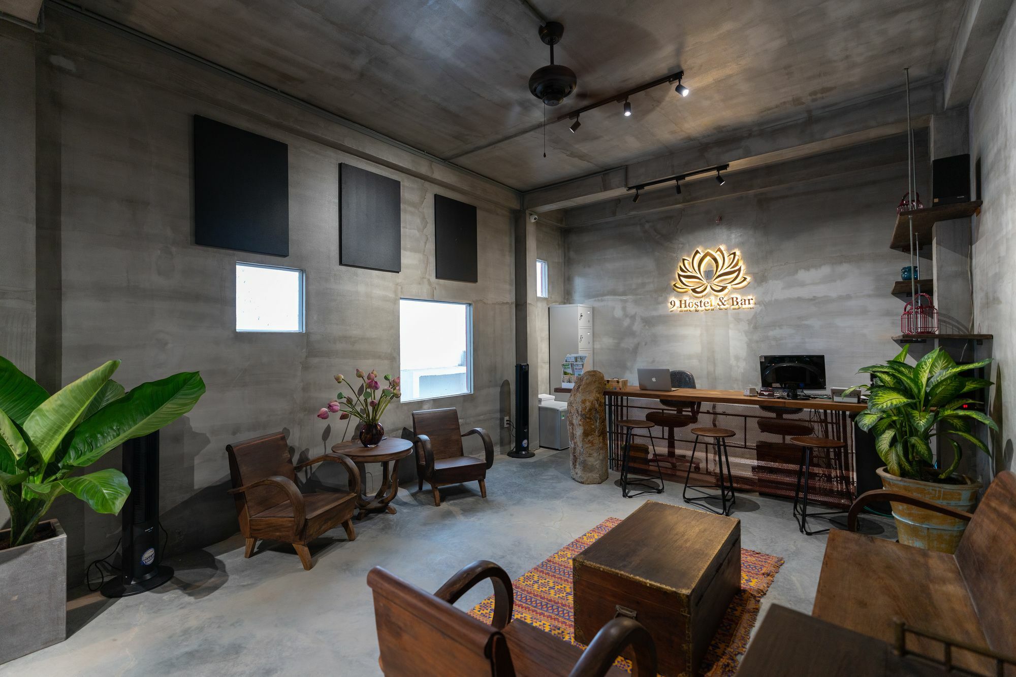 9 Hostel And Bar Thành Pho Ho Chí Minh Esterno foto